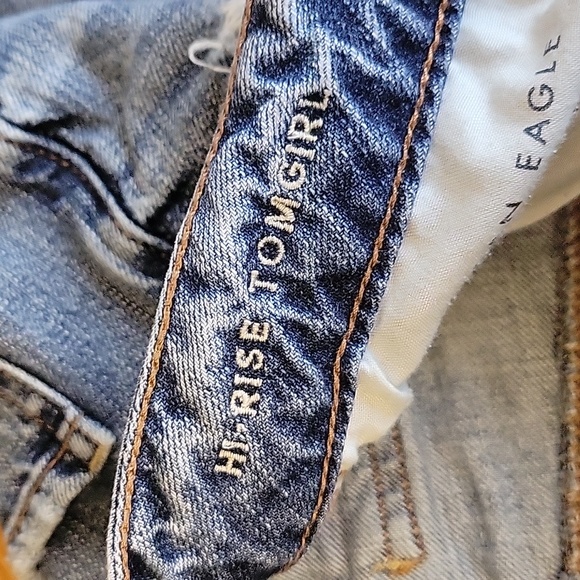 American Eagle Tom Girl Hi-Rise Distressed Jeans, Women's Size 6 Long - Picture 6 of 10